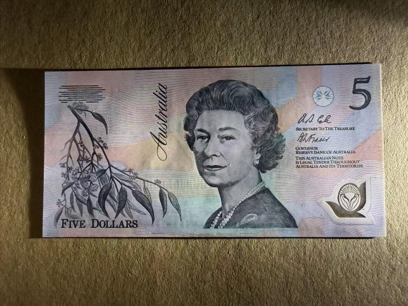 【礼羽收藏】🌏世界钱币拍卖第109期 澳大利亚92年 首版5元 全新unc