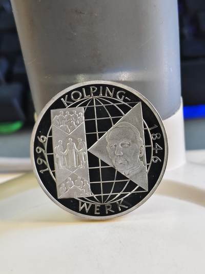 第180期拍卖【长期征集拍品】【北京币展专场】 - 1996年德国10马克精制银币 天主教社会服务组织成立150年 625银15，5克 国外售价在100美金以上