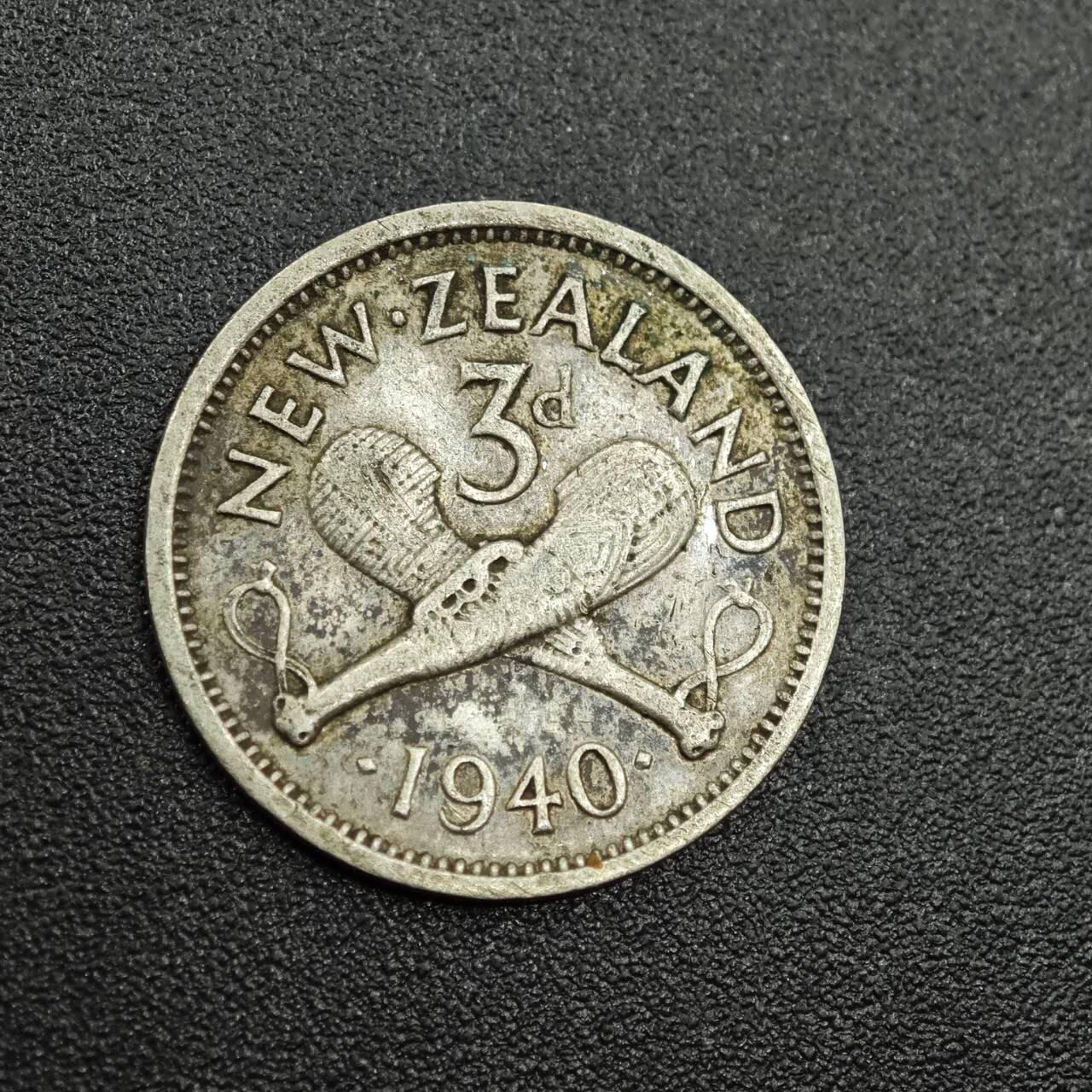 【淘币小摊】限时拍第七百八十拍  小银币场  满百包邮可预留两周  周一统一发货  新西兰1940年乔治六世3便士银币