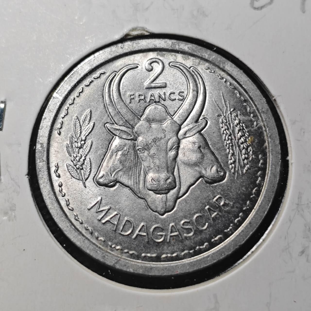 KK钱币收藏小铺  第360场  2月预留时间 周末发货  1948法属马达加斯加2法郎