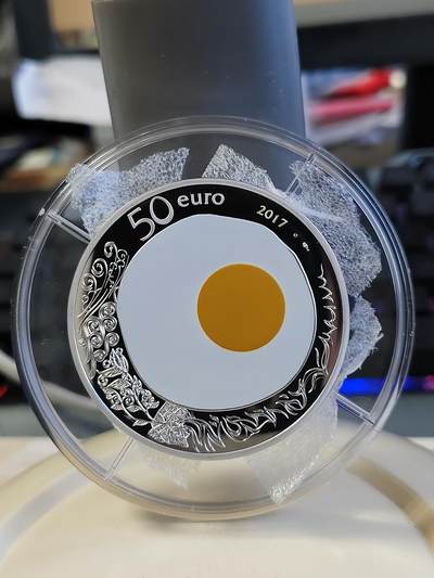 第180期拍卖【长期征集拍品】【北京币展专场】 - 获奖法国2017年米其林季萨瓦餐厅的鸡蛋5盎司银币，950银，发行500枚