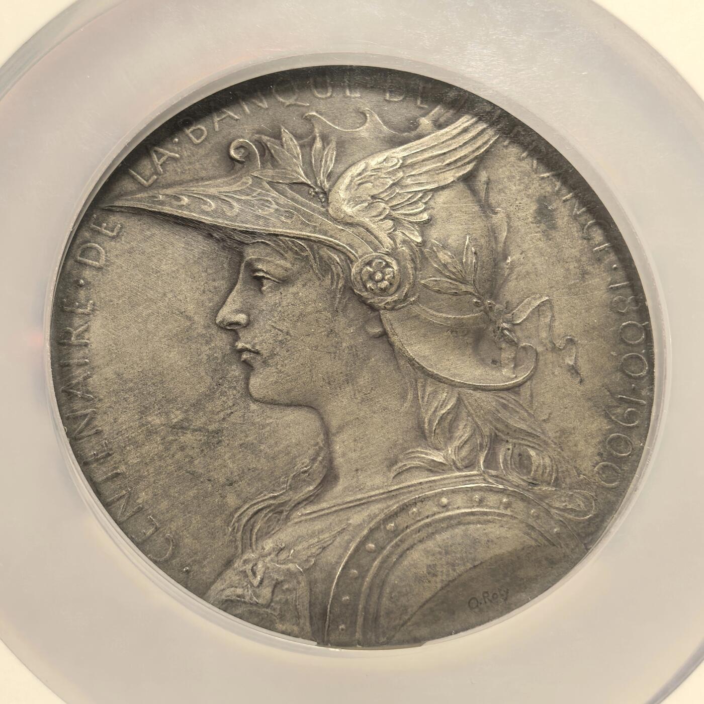 博洋堂“物美丰成”11月精品专场暨第145期（全场包邮） NGC MS62 Roty戎装玛丽安娜 法国银行百年纪念银章 直径68mm，重约132.9克，品相不错，老包浆未经过任何处理，原滋原味，边缘无磕碰