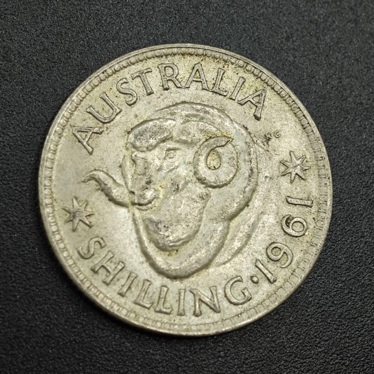 【淘币小摊】限时拍第七百八十拍  小银币场  满百包邮可预留两周  周一统一发货  澳大利亚1961年伊丽莎白二世一先令银币