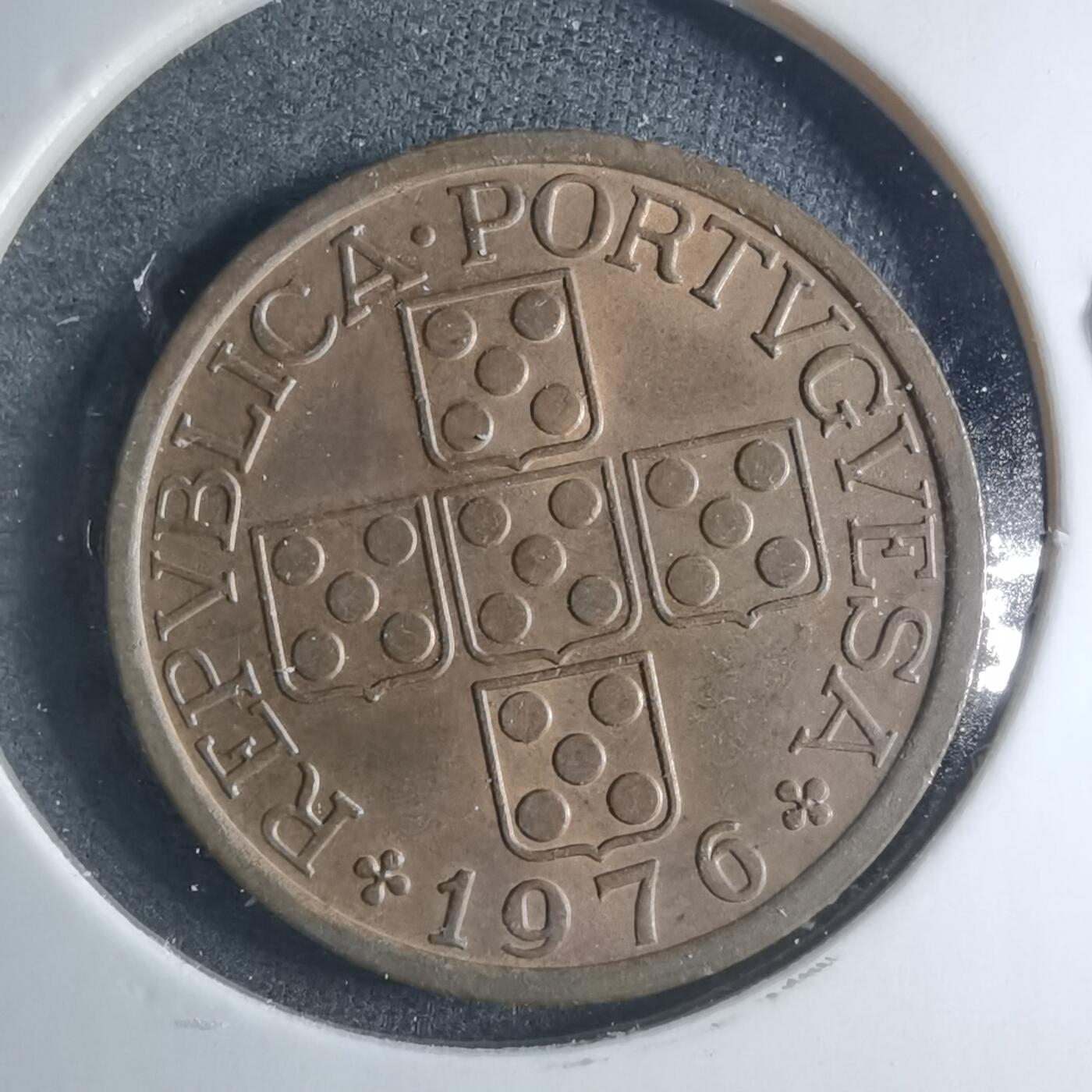 沼泽如烟--第885场 葡萄牙1976年50分