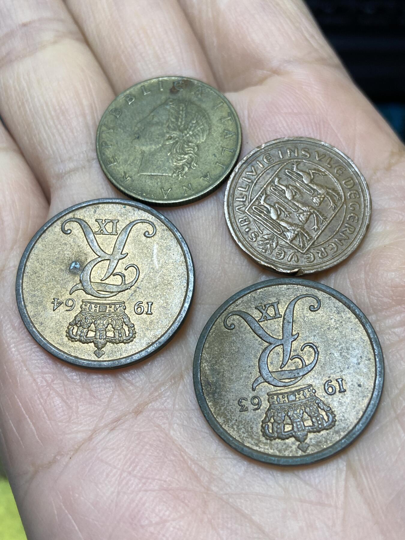 2025年第一百一十九场(总第一百四十五场）外国好品散币(免佣金) 散币4枚：丹麦🇩🇰1963年64年5欧尔，意大利🇮🇹1958年20里拉，英属根西岛🇬🇬1971年1便士