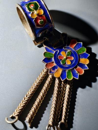 80期回流戒指饰品杂件纪念章丝路钱币专场 - 饰品