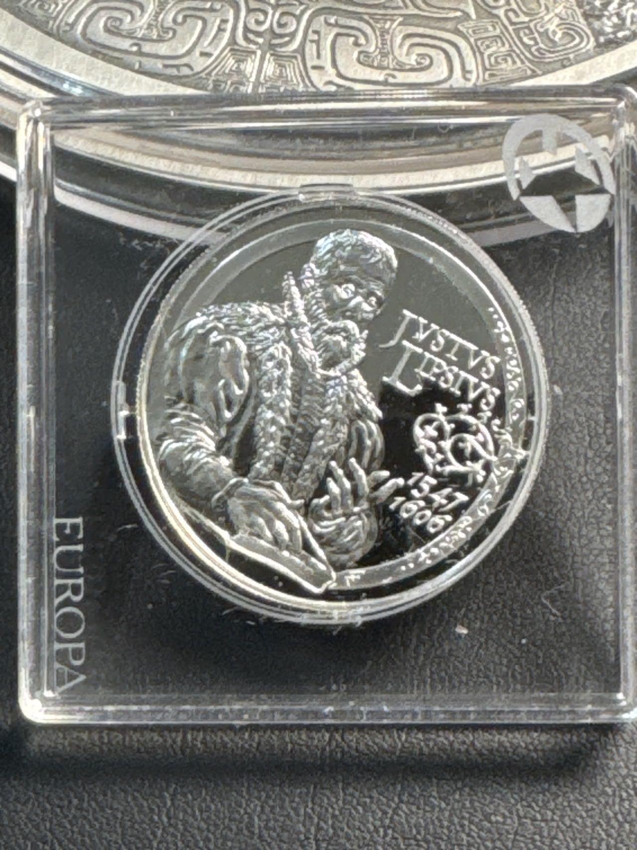 ❤️【币观天下】❤️ 第329期钱币拍卖- 2025.10.31周五晚上6点半场-长期征集拍品 【欧洲之星】专用方盒包装比利时2006年著名哲学家文学家尤斯图斯利普修斯逝世400周年精制纪念银币925银18.75克直径33毫米