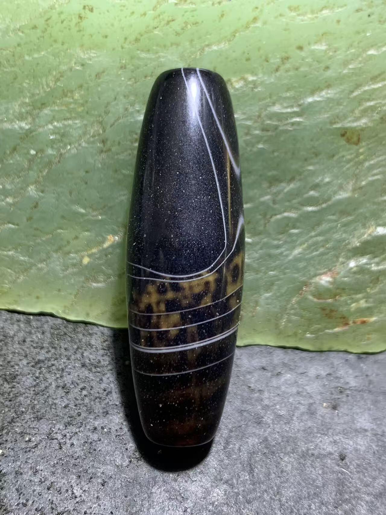 精美罕见X图案千层纹药师玛瑙桶珠一个，