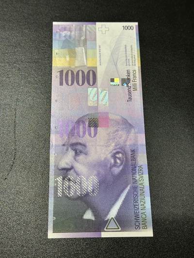 《外钞收藏家》第五百八十期（精选场）（本平台长期征集拍品、欢迎藏友们联系合作） - 瑞士2006年人像版1000法郎（绝品，全程无47号码给力）