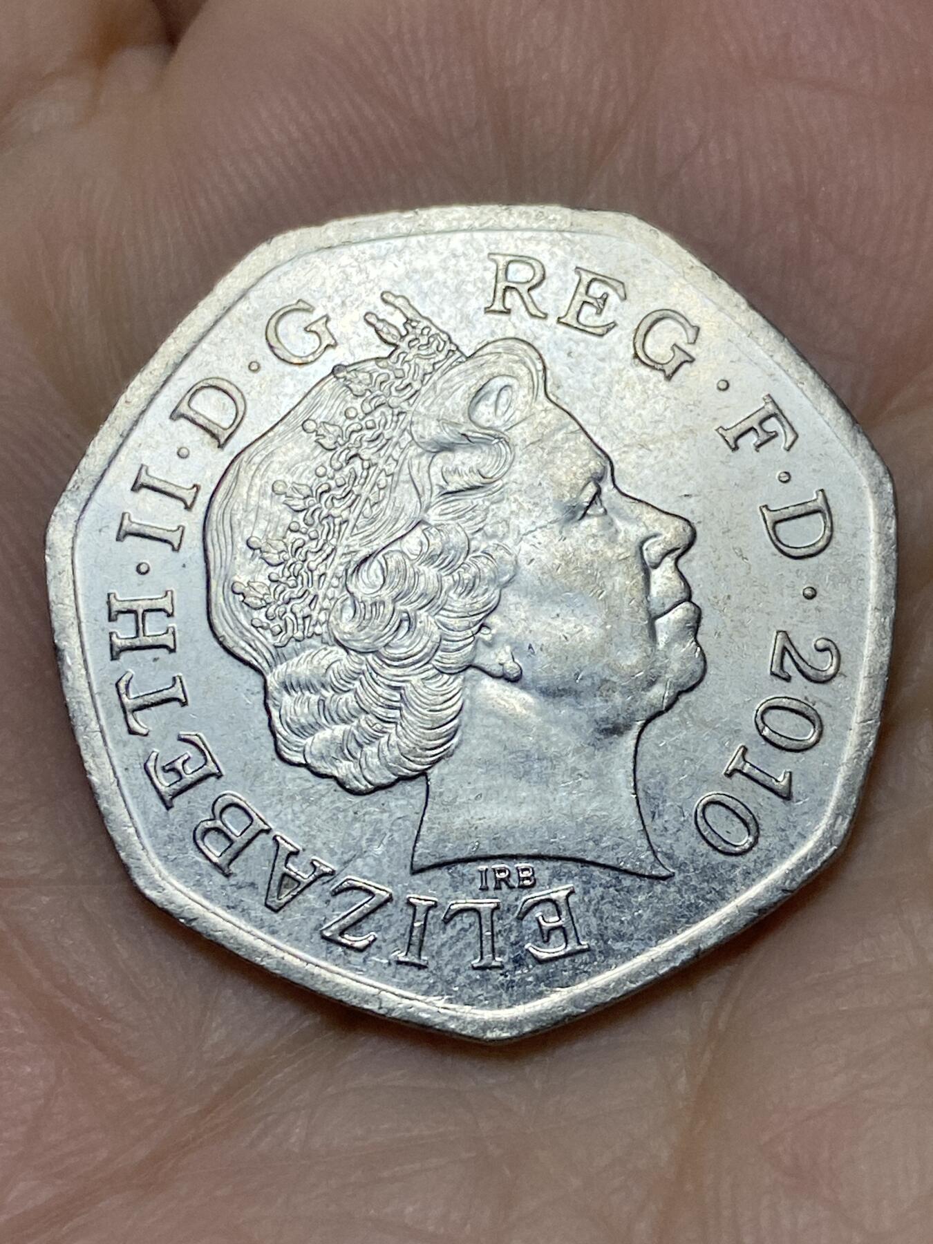 2025年第一百一十九场(总第一百四十五场）外国好品散币(免佣金) 稀见品–英国🇬🇧2010年50便士(英国女子童子军100周年纪念币)