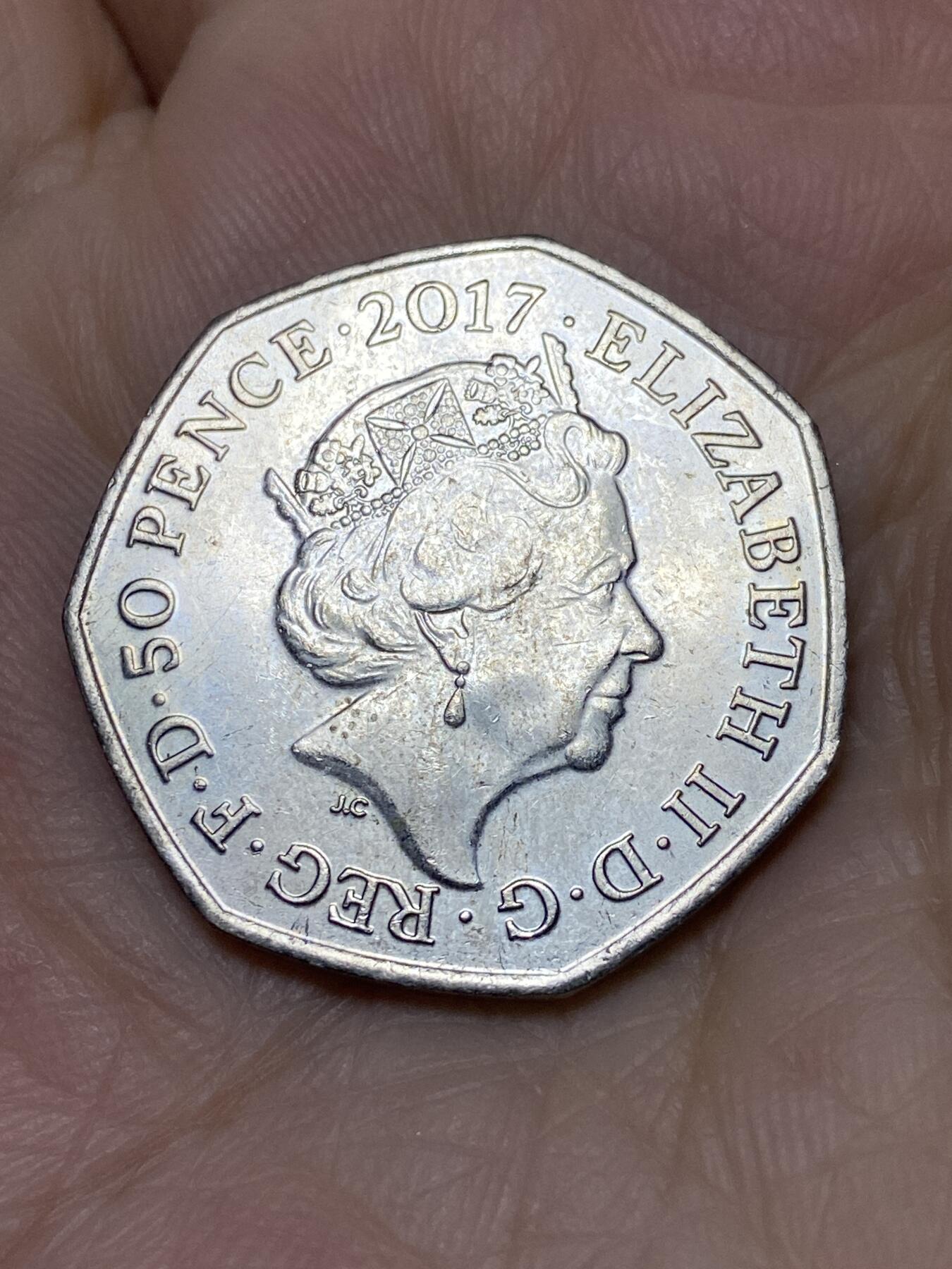 2025年第一百一十九场(总第一百四十五场）外国好品散币(免佣金) 英国🇬🇧2017年50便士(本杰明兔纪念币)