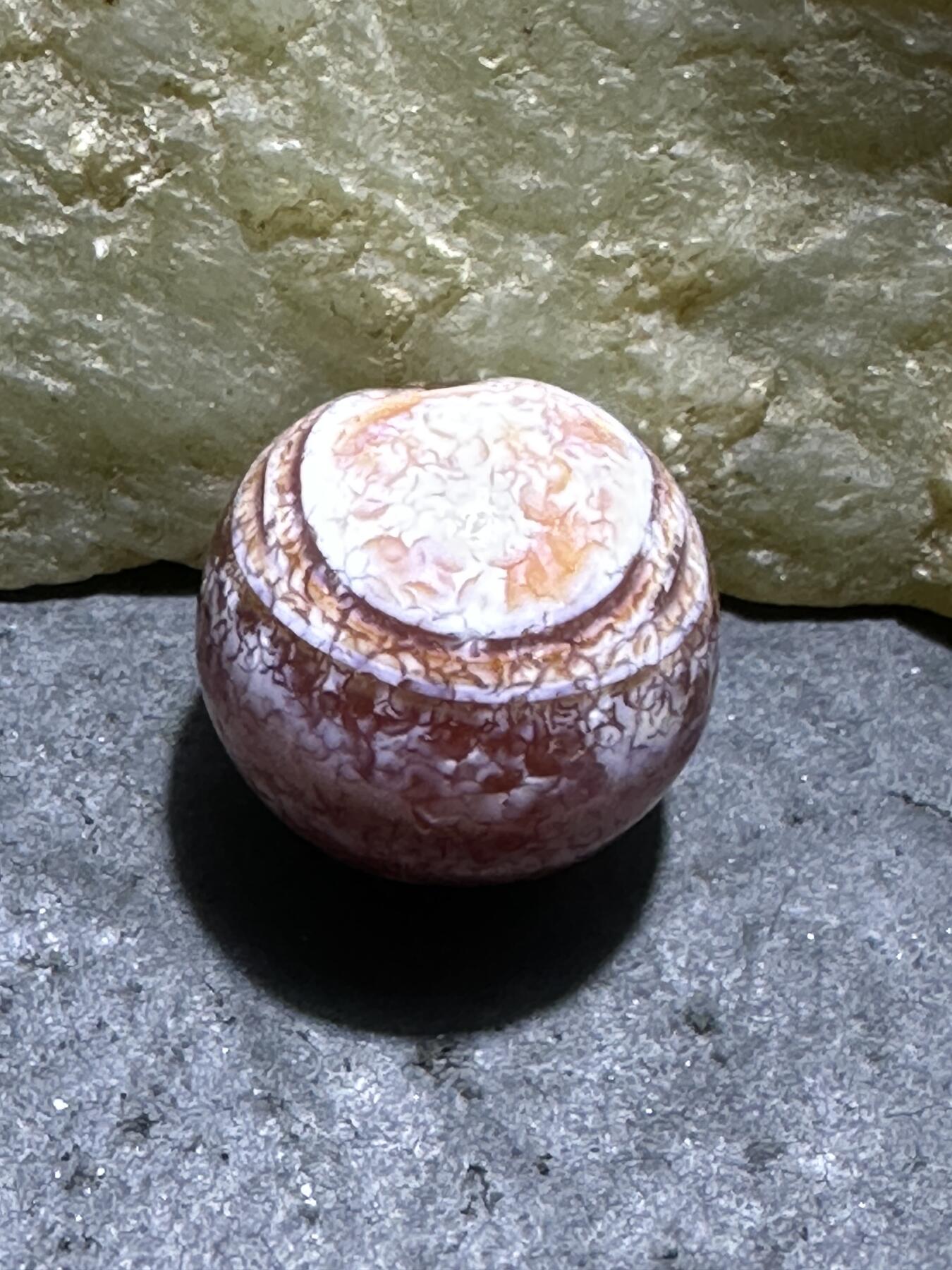 精美高玉化奶油皮天眼缠丝风化纹玛瑙随形苹果珠一颗，