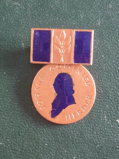 荷兰第127期勋赏拍卖 - 民主德国铜级苏德友好协会证章