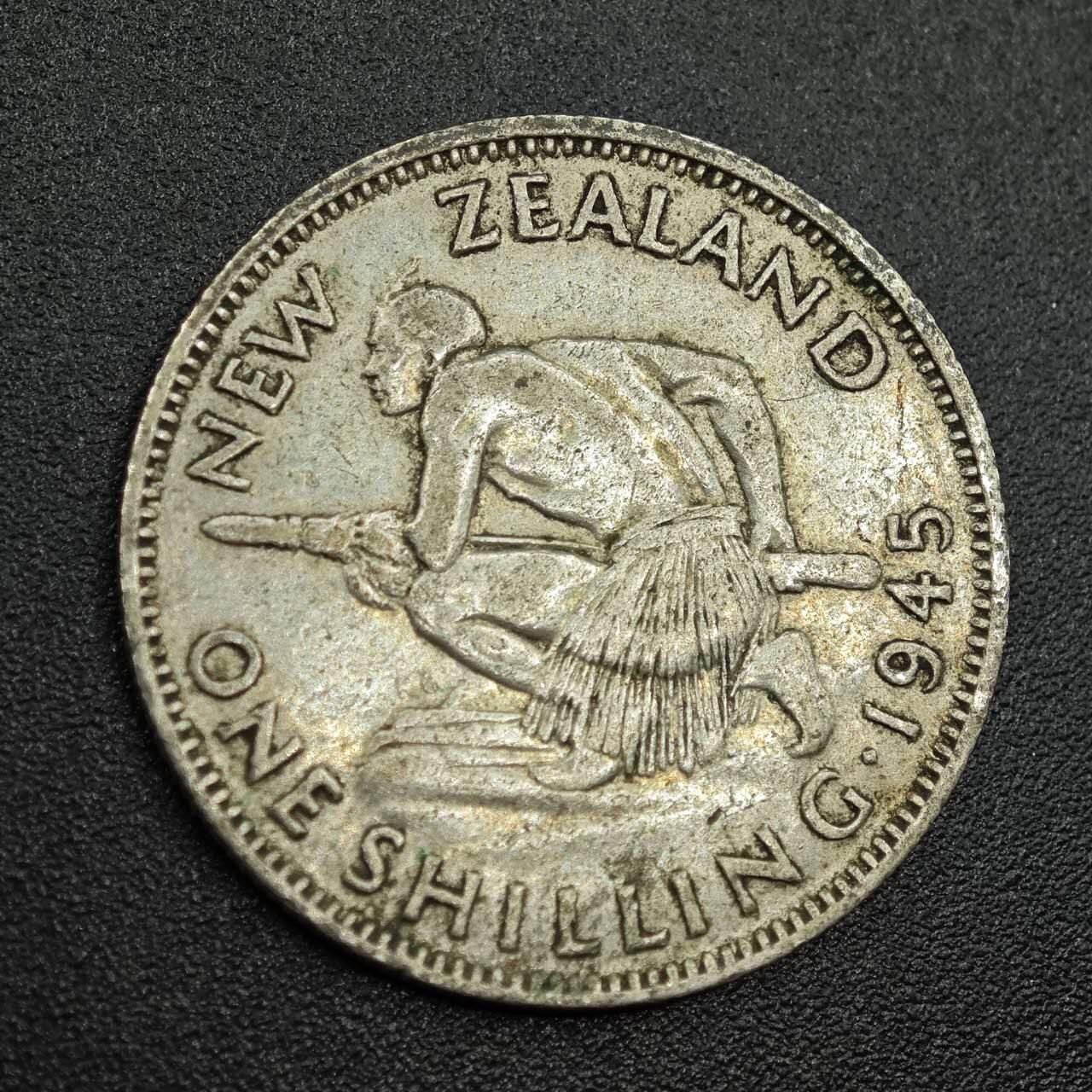 【淘币小摊】限时拍第七百八十拍  小银币场  满百包邮可预留两周  周一统一发货  新西兰1945年乔治六世一先令银币