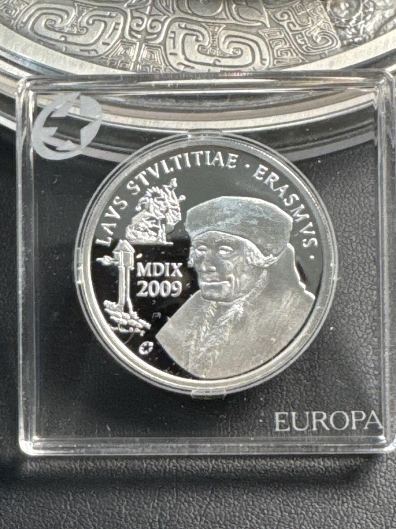 ❤️【币观天下】❤️ 第329期钱币拍卖- 2025.10.31周五晚上6点半场-长期征集拍品 【欧洲之星】专用方盒包装比利时2009年著名人文主义思想家和神学家伊拉斯谟诞辰540周年精制纪念银币925银18.75克直径33毫米