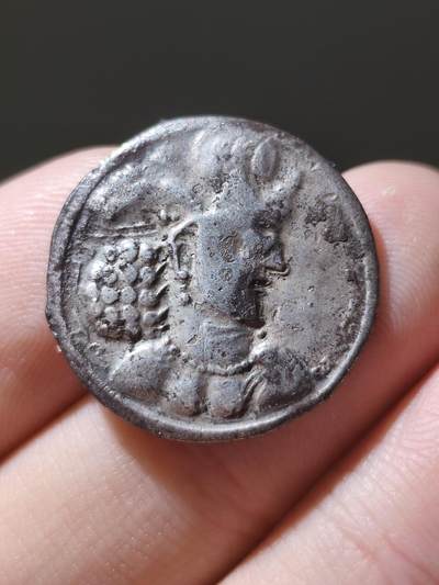 星盘世界钱币十一月五日古典币专场 - 萨珊早期银币 沙普尔ii1德拉克马，小币胚厚版，非常有意思的一枚