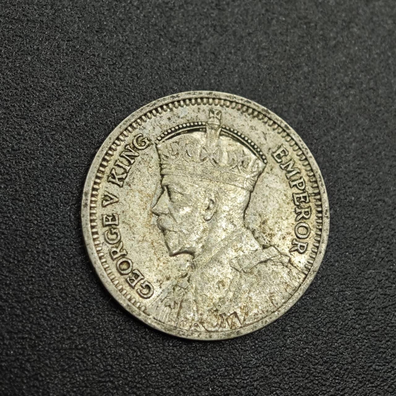 【淘币小摊】限时拍第七百八十拍  小银币场  满百包邮可预留两周  周一统一发货  新西兰1933年乔治五世3便士银币