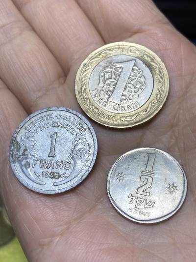 2025年第一百一十九场(总第一百四十五场）外国好品散币(免佣金) - 散币3枚：法国🇫🇷1945年1法郎，土耳其🇹🇷2009年1里拉，以色列🇮🇱1/2谢克尔