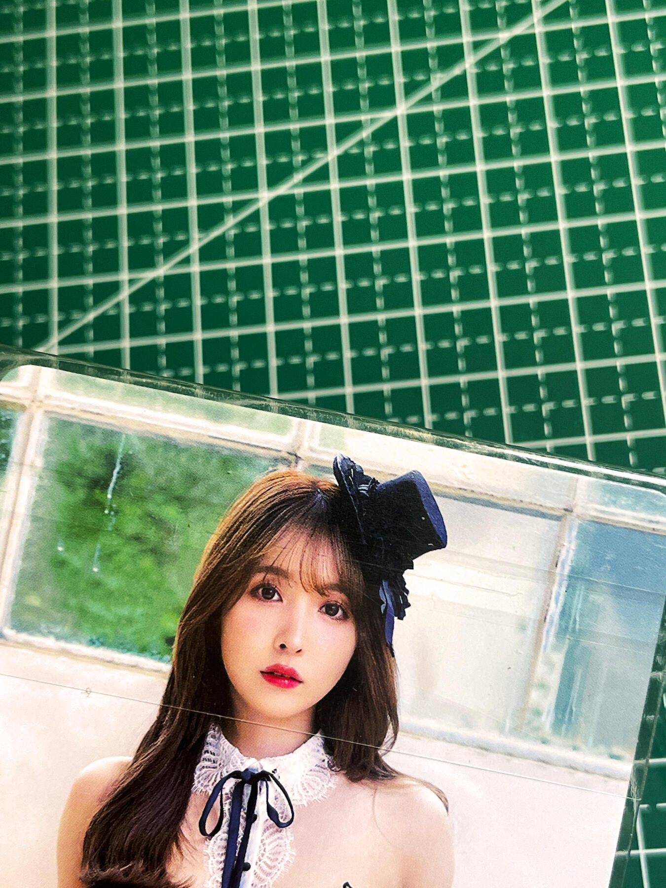 显眼宝35期 佣金1起 10月29日晚20:30截拍  驴歪歪卡牌   老师系列     三上  共1张   碎闪工艺   大卡尺寸  63*88