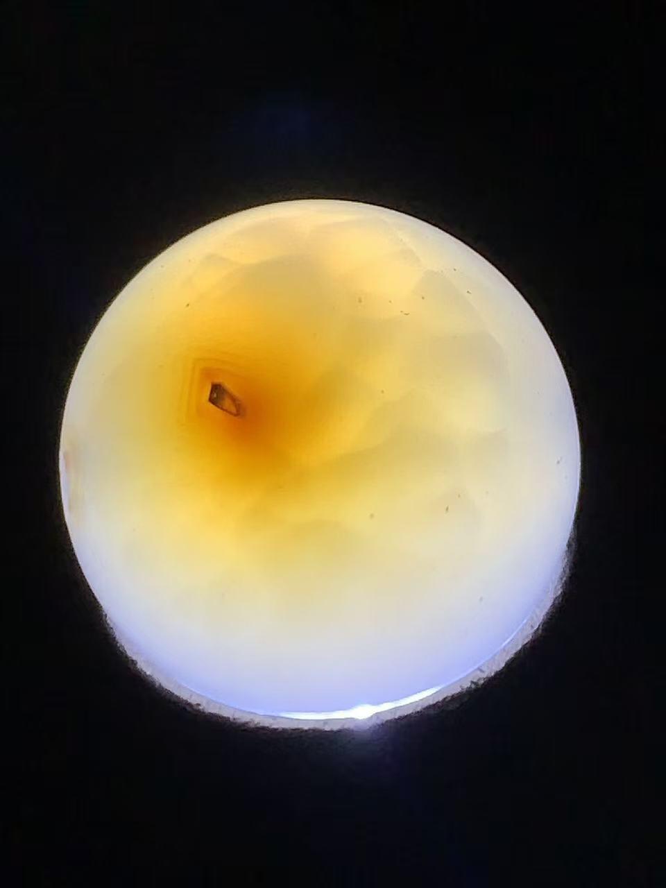 精美冻料高玉化战国红玛瑙圆珠一颗！