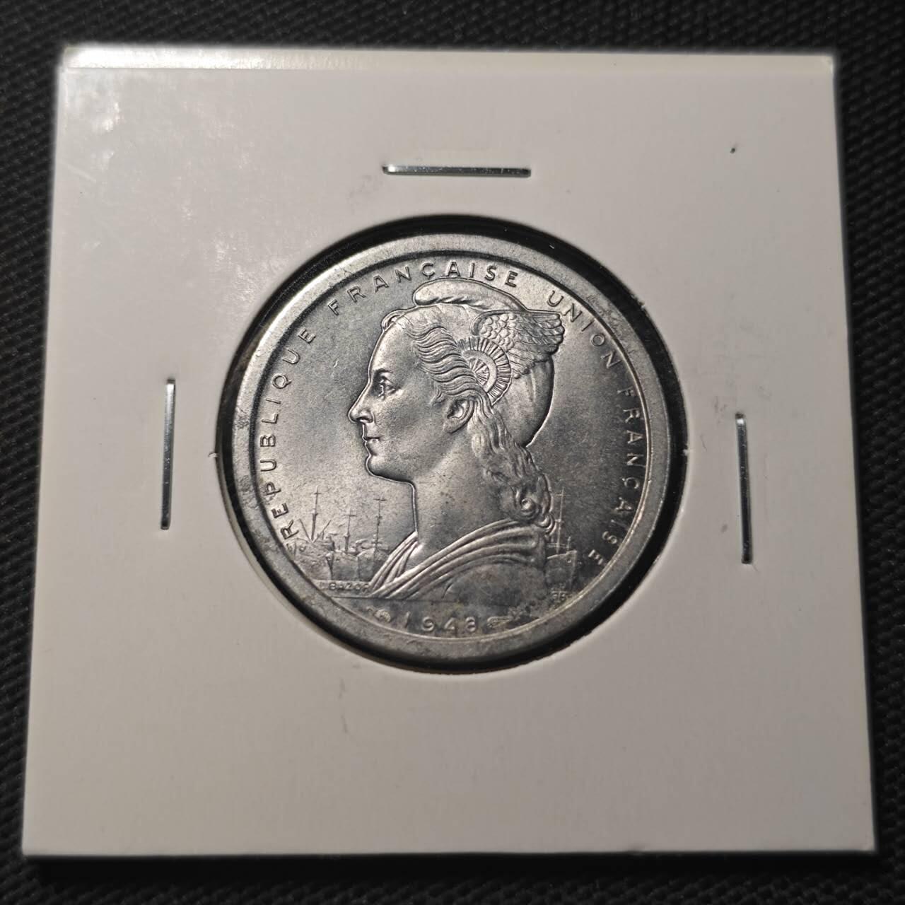 KK钱币收藏小铺  第360场  2月预留时间 周末发货  1948法属马达加斯加2法郎