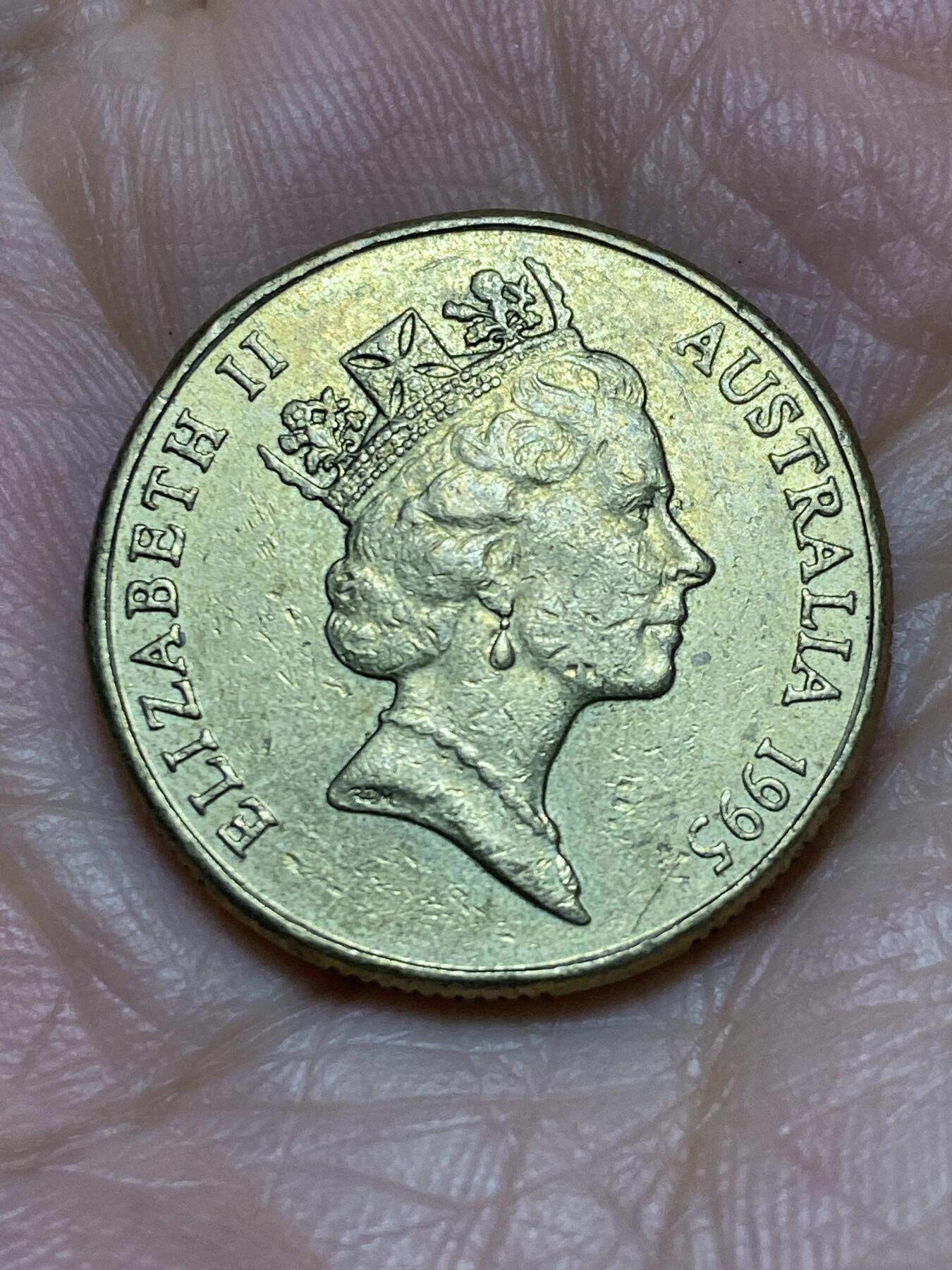 2025年第一百一十九场(总第一百四十五场）外国好品散币(免佣金) 澳大利亚🇦🇺1995年1元(伊丽莎白二世中年高冠)