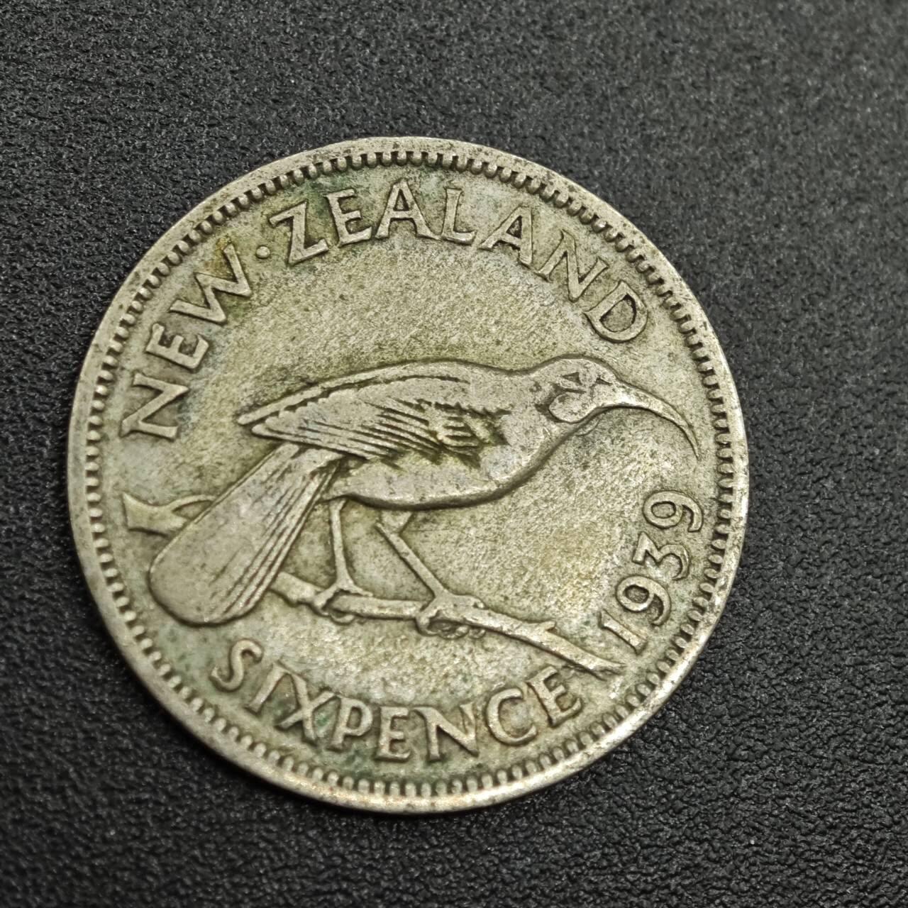 【淘币小摊】限时拍第七百八十拍  小银币场  满百包邮可预留两周  周一统一发货  新西兰1939年乔治五世6便士银币