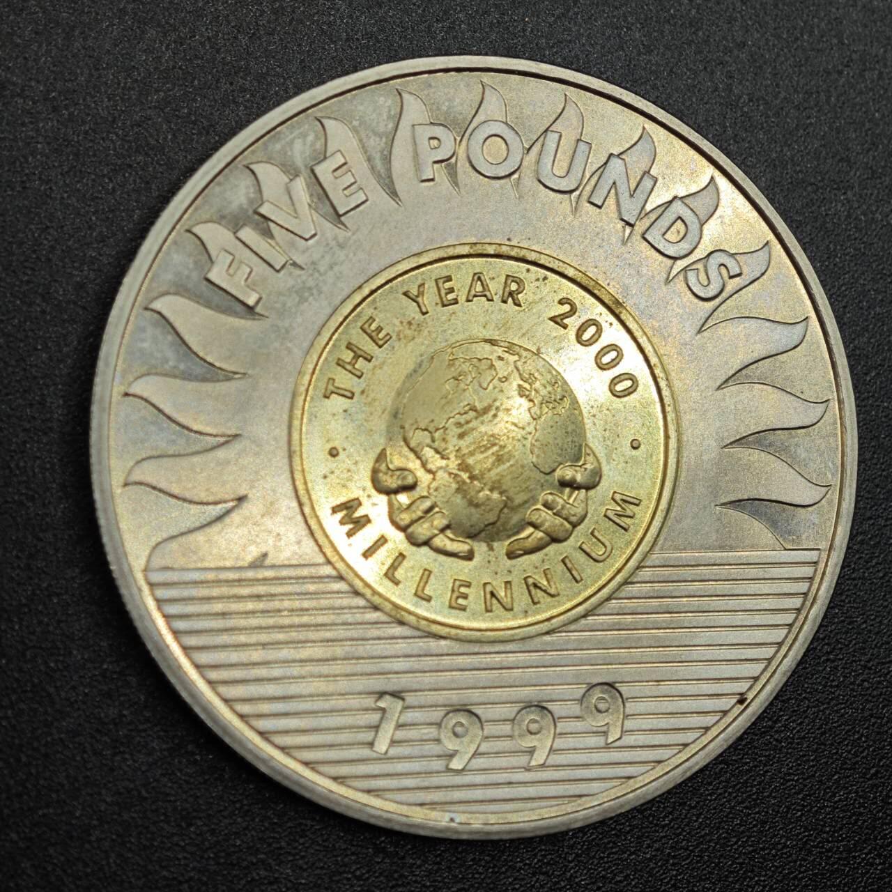 【淘币小摊】实时拍第七百七十九拍   散币场   满百包邮可预留二周 每周一统一发货   根西岛1999年千禧年5镑纪念币