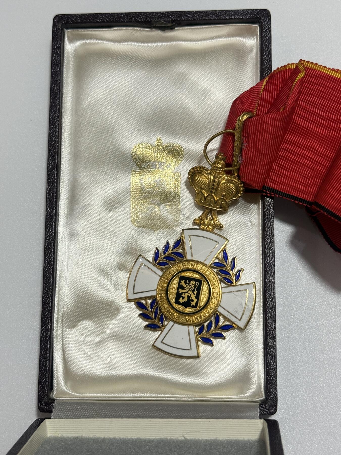 韵星假日精品2025秋季军品类拍卖会-- Rimey Holidays Boutique 2025 Autumn Militaria Sale 比利时王国布拉邦特指挥官级勋章 带原盒四个略