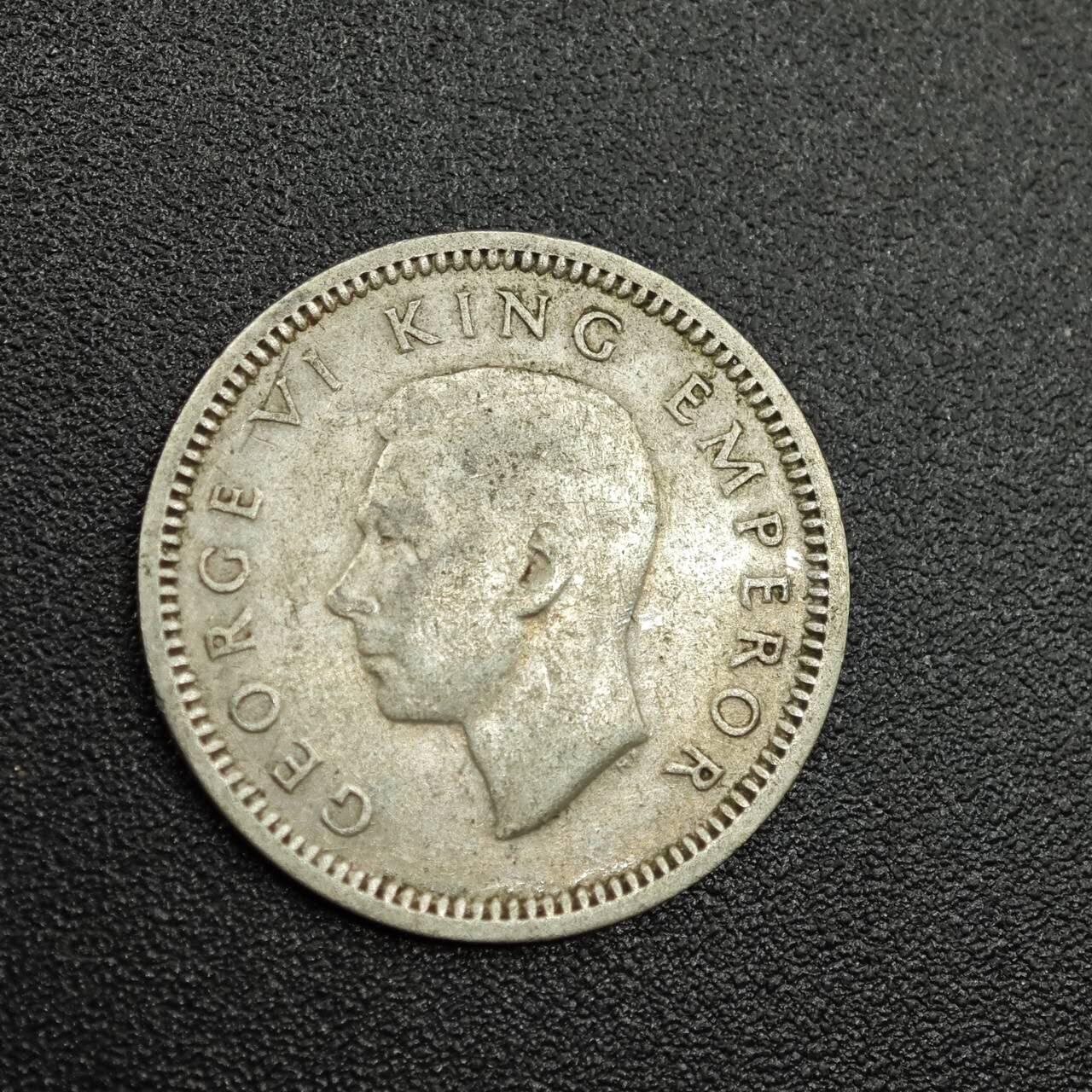 【淘币小摊】限时拍第七百八十拍  小银币场  满百包邮可预留两周  周一统一发货  新西兰1940年乔治六世3便士银币