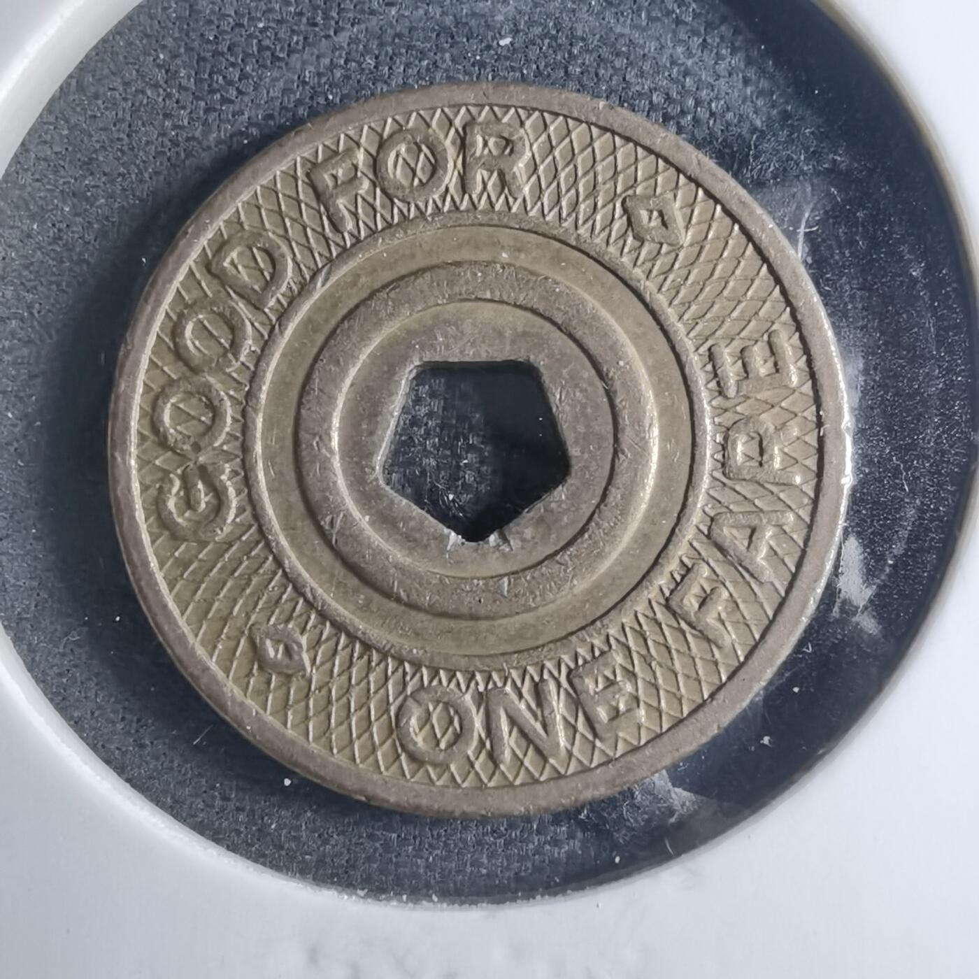 沼泽如烟--第885场 代币