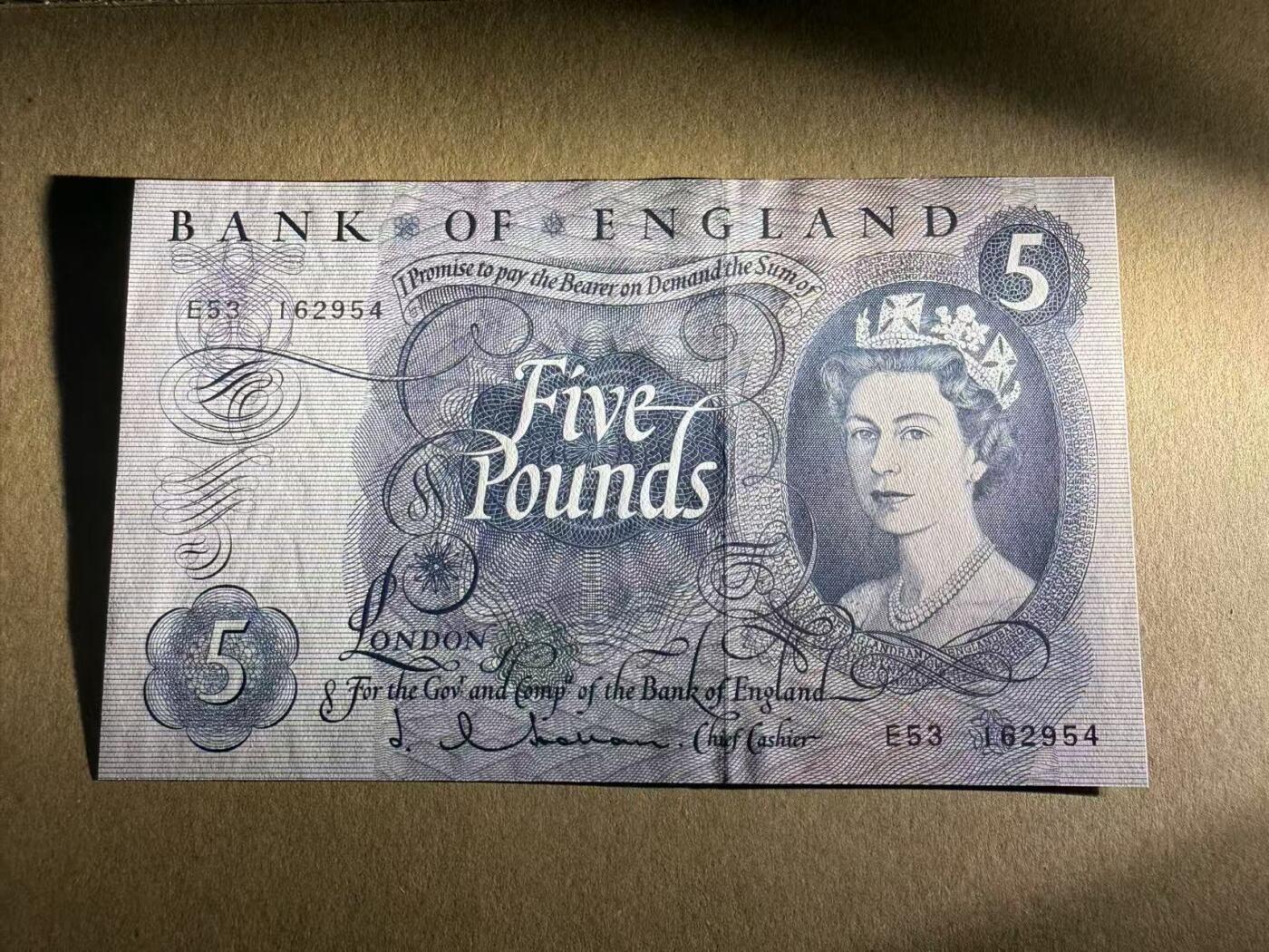 【礼羽收藏】🌏世界钱币拍卖第109期 英国1962年C序 5镑  全新unc-