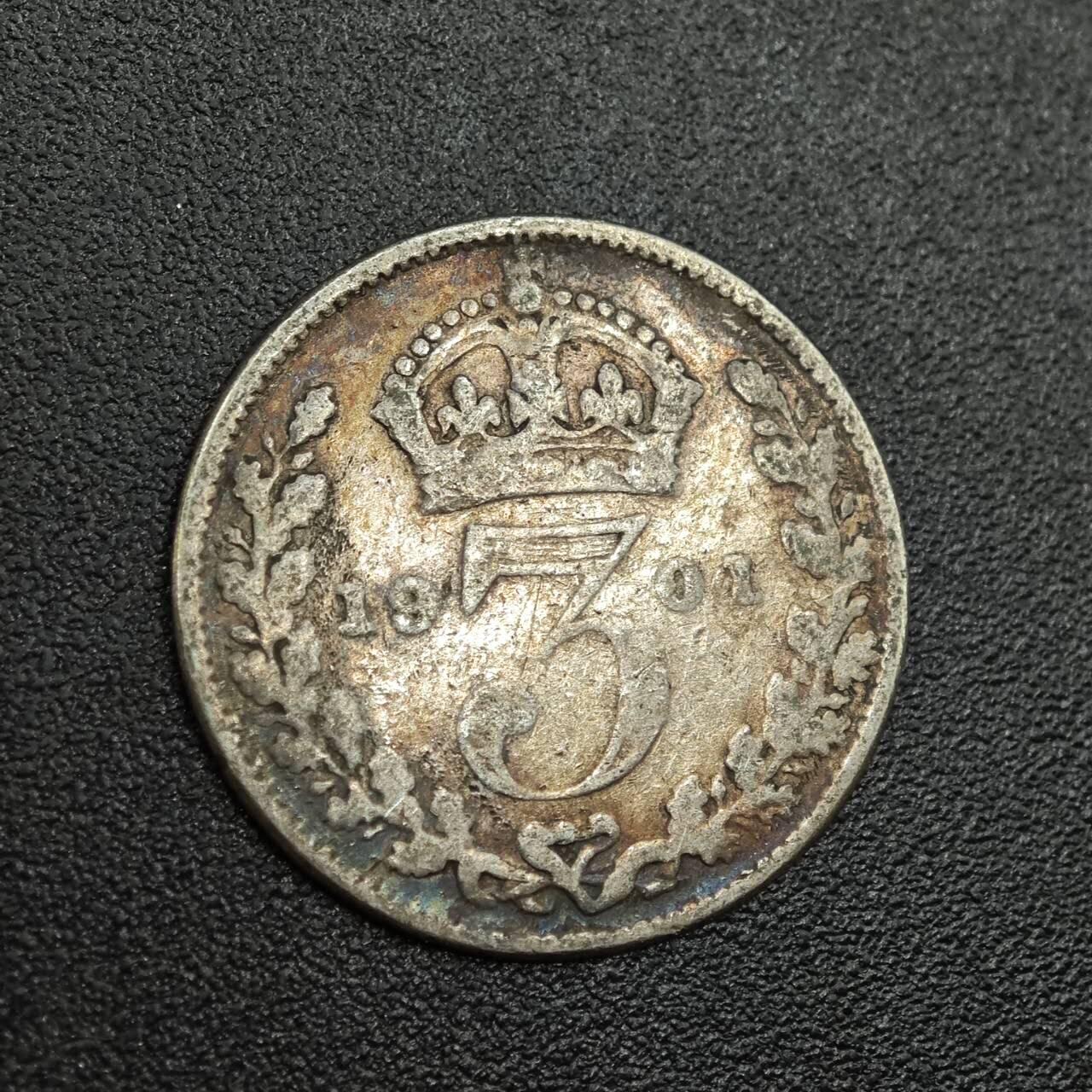 【淘币小摊】限时拍第七百八十拍  小银币场  满百包邮可预留两周  周一统一发货  英国1901年维多利亚3便士银币