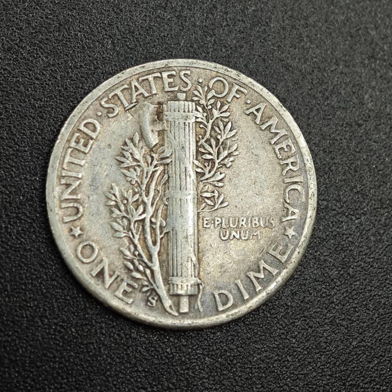 【淘币小摊】限时拍第七百八十拍  小银币场  满百包邮可预留两周  周一统一发货  美国1944年小飞人10分银币