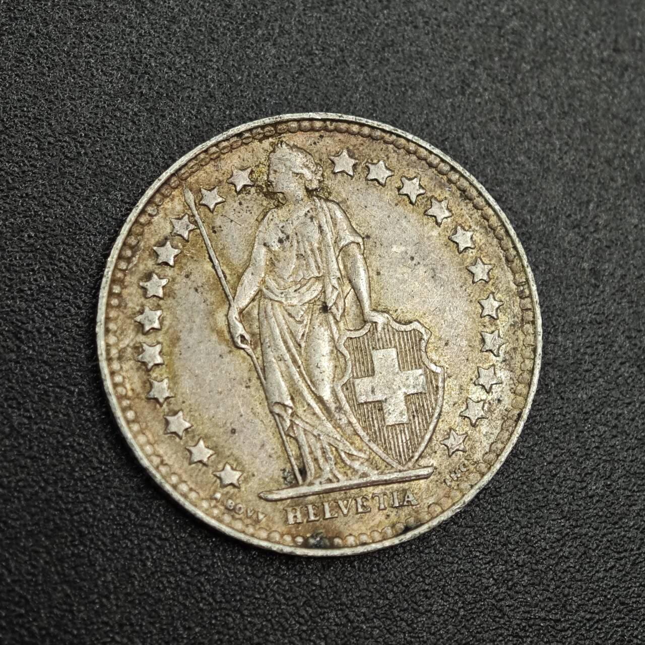 【淘币小摊】限时拍第七百八十拍  小银币场  满百包邮可预留两周  周一统一发货  瑞士1952年1/2法郎银币