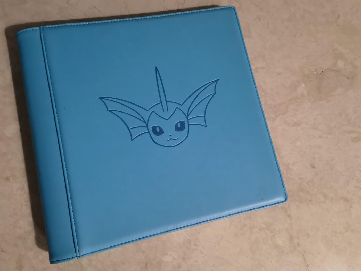 秋原瞳的小店第二十七期（持续收拍，11月秋意正浓，冬欲近，暖心囤卡好时光） 12宫仿皮卡册 99新 赠戴敦邦8张卡 可放标准尺寸卡 侧插