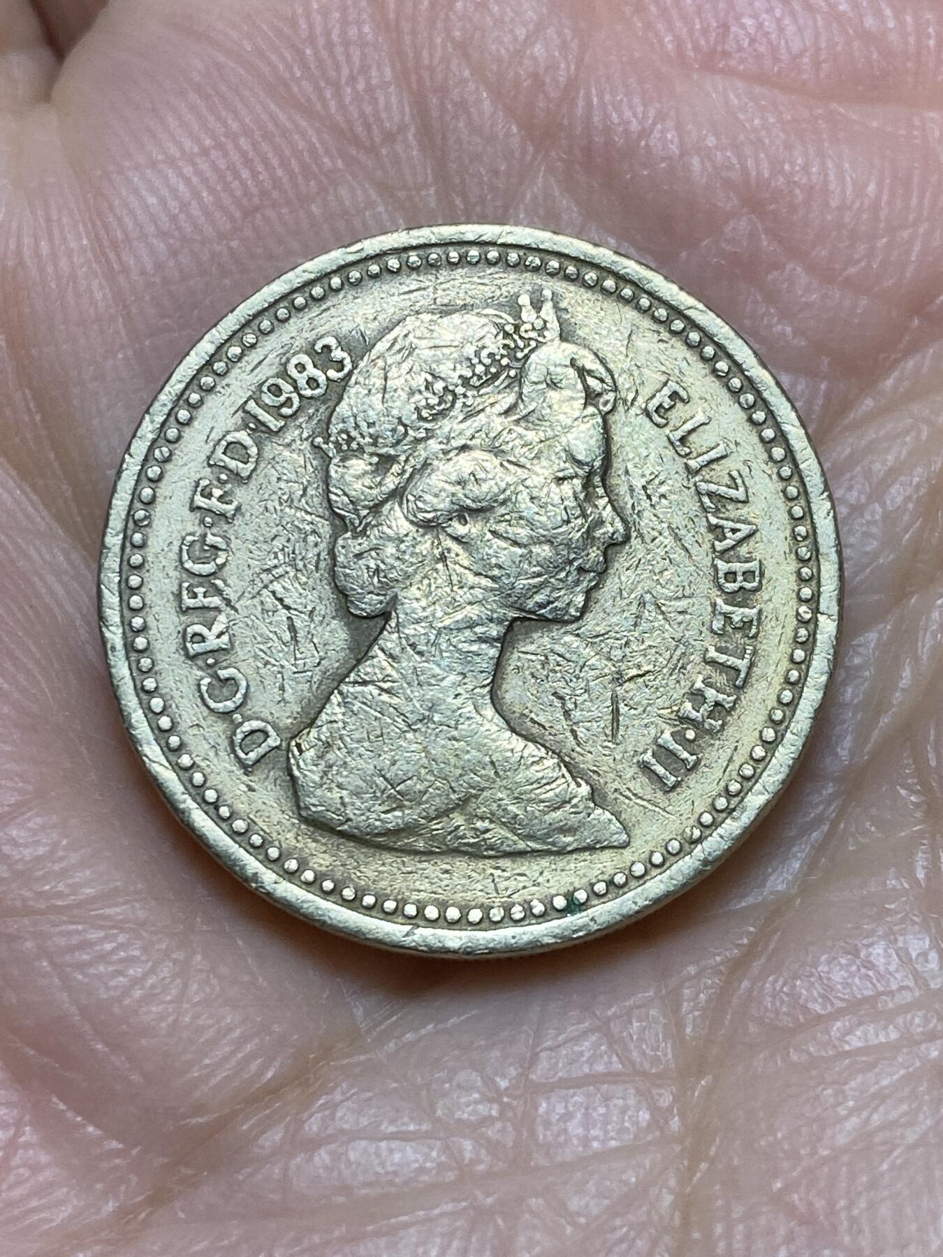 2025年第一百一十九场(总第一百四十五场）外国好品散币(免佣金) 英国🇬🇧1983年1英镑