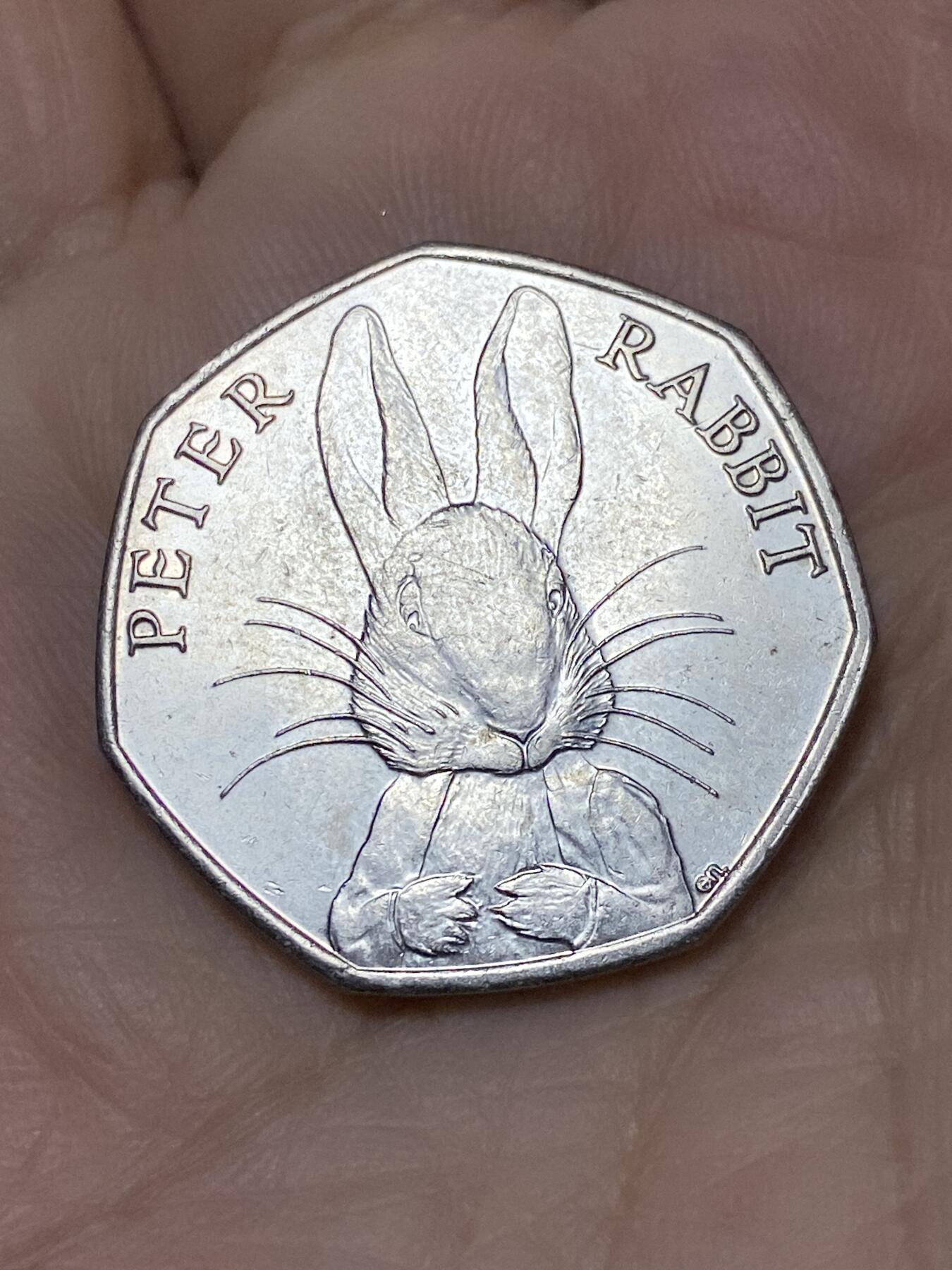 2025年第一百一十九场(总第一百四十五场）外国好品散币(免佣金) 英国🇬🇧2016年50便士(彼得兔纪念币)