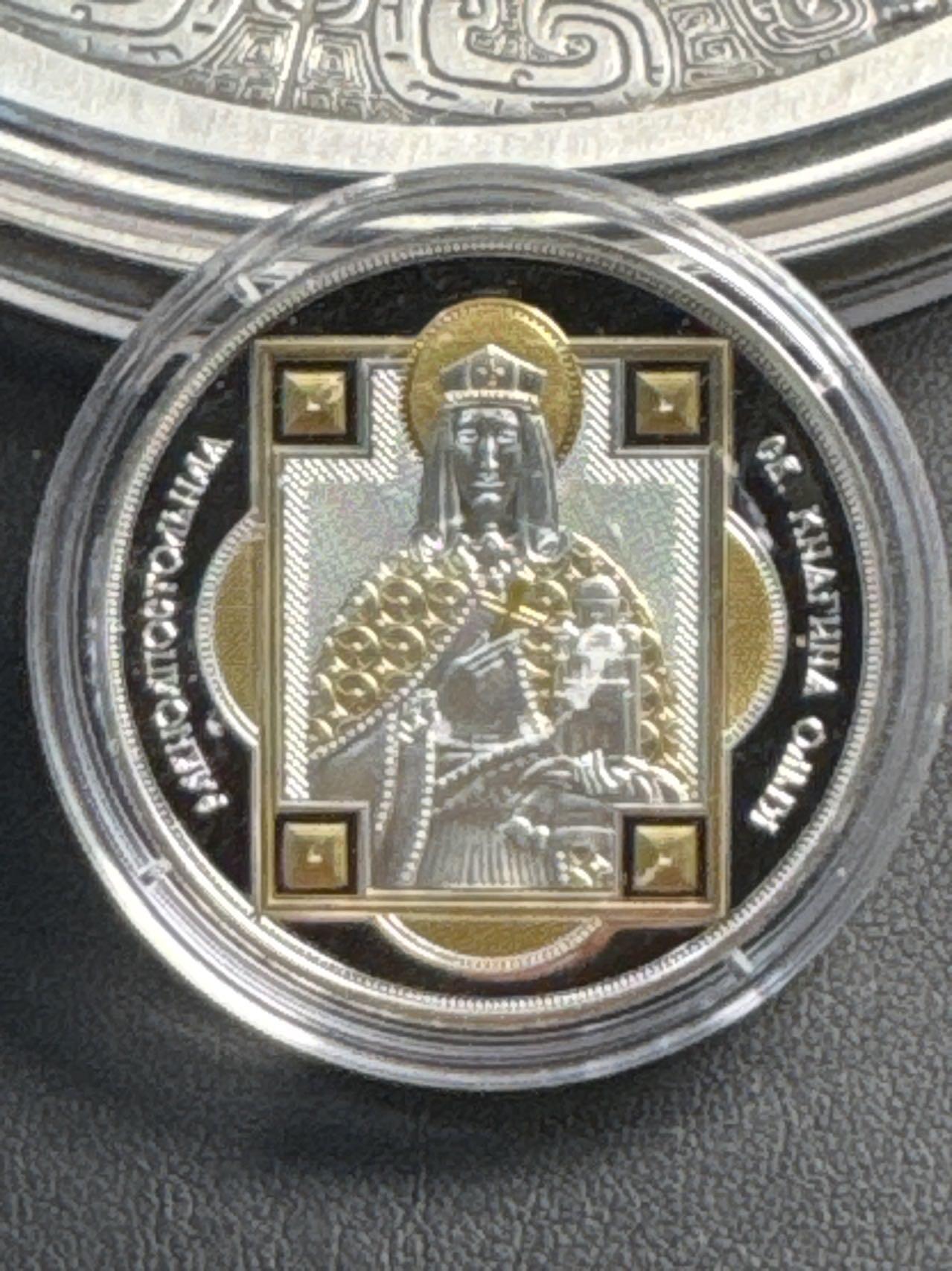 ❤️【币观天下】❤️ 第329期钱币拍卖- 2025.10.31周五晚上6点半场-长期征集拍品 原厂盒证斐济2012年“守护神”俄罗斯奥尔加公主镀金精制纪念银币999银重20克直径38.61毫米发行量7000枚