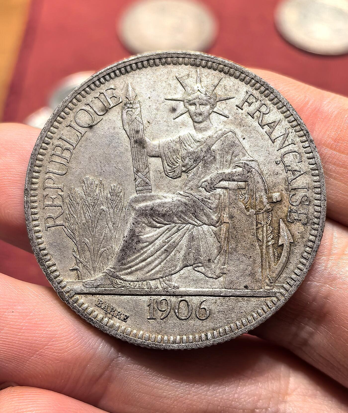 南宋泉阁俄币 外币 国币 专场第十八期 【送拍无额外佣金】 法国 1906年 法属印支1皮亚斯特银币 座洋 老包浆带底光 原味好品