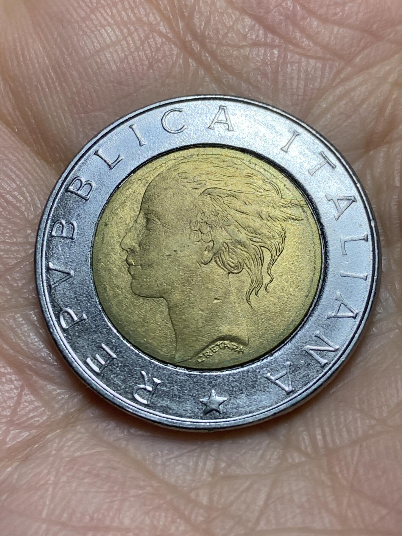 2025年第一百二十场(总第一百四十六场）外国好品散币(免佣金) 意大利🇮🇹1996年500里拉(国家统计局70周年纪念币)