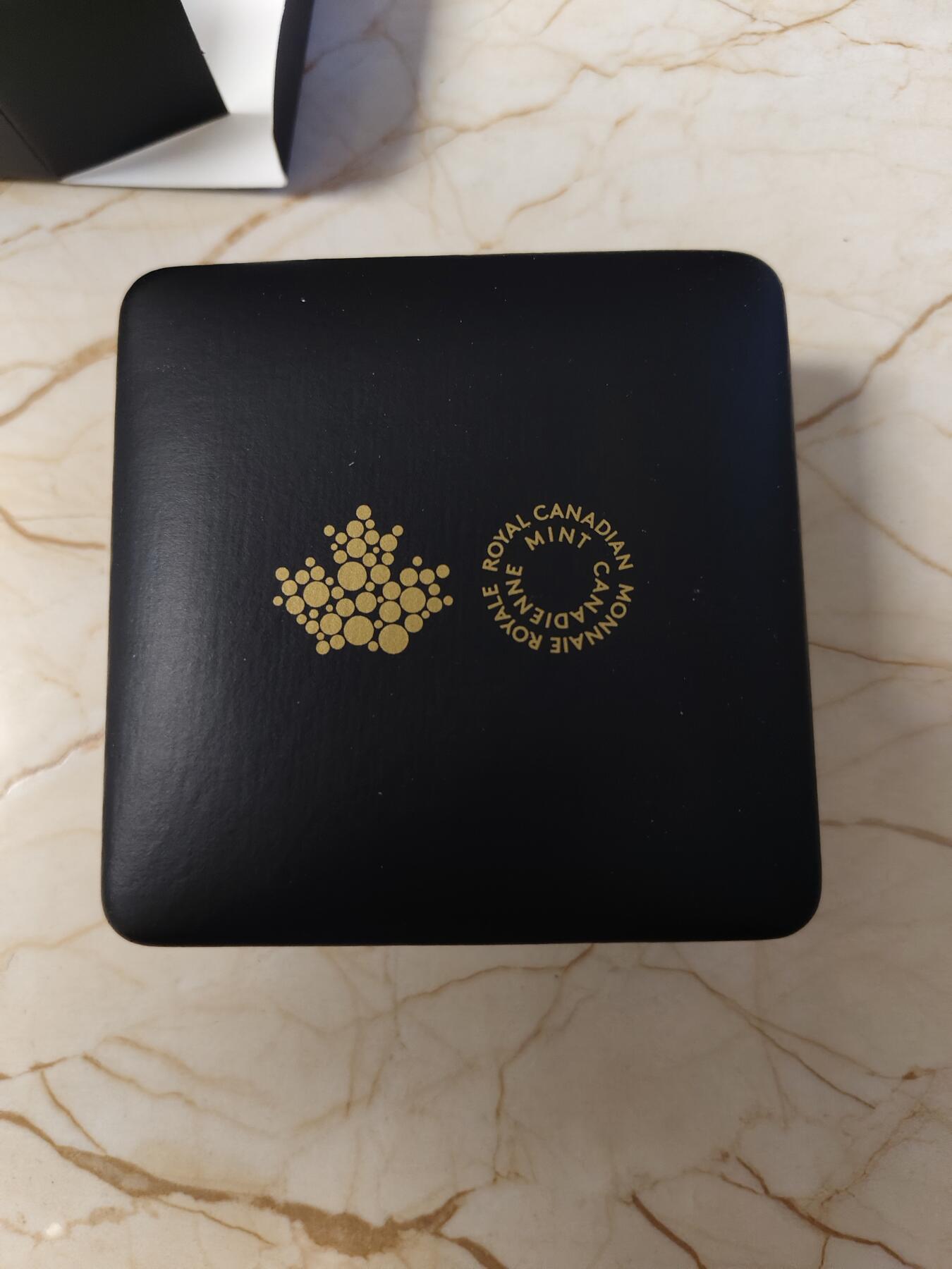 第180期拍卖【长期征集拍品】【北京币展专场】 加拿大2022年伊丽莎白二世钻石皇冠头饰纪念银币，9999银，发行4500枚