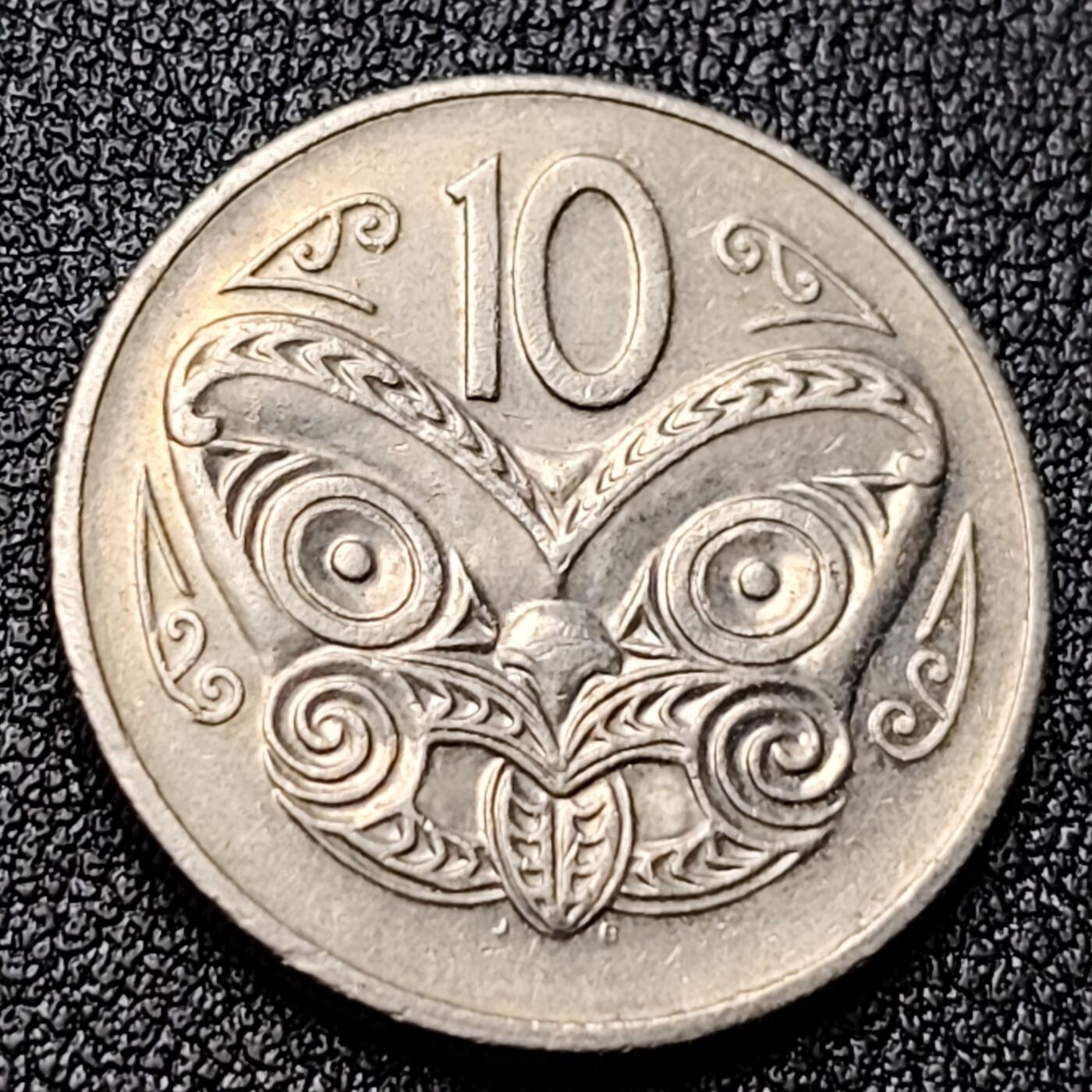 泉币菌-第120场-精品福利场 毛利族面具 新西兰10分铜镍硬币 23.6mm 女王钱币 