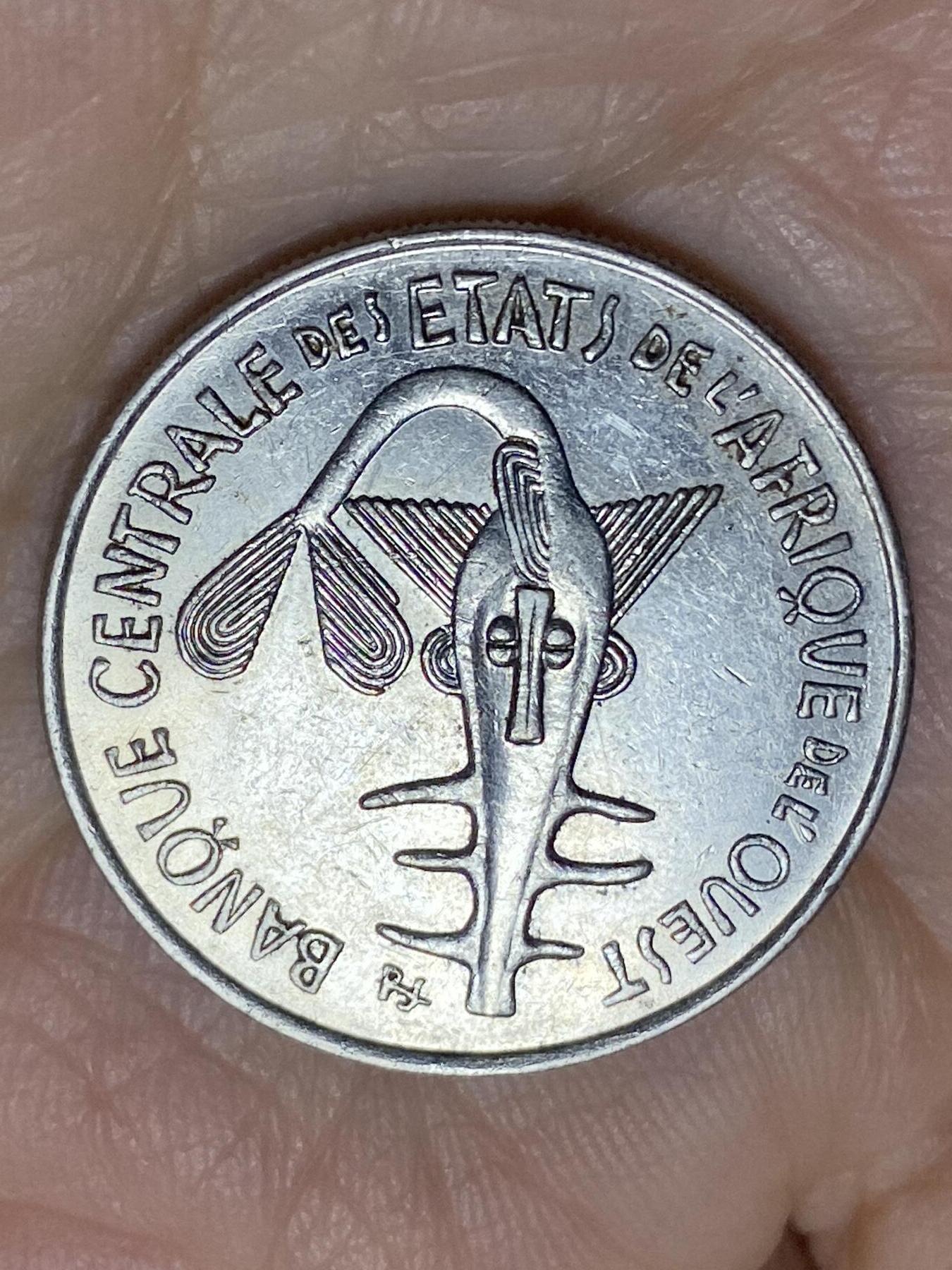2025年第一百一十九场(总第一百四十五场）外国好品散币(免佣金) 西非国家联盟1976年100法郎(海豚标)