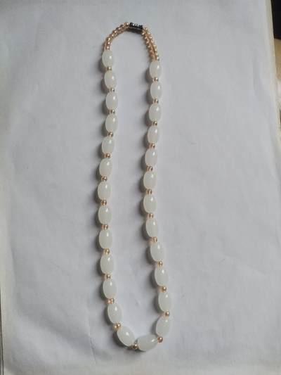 玉石 手镯 手串 手链 - 和田白玉项链。