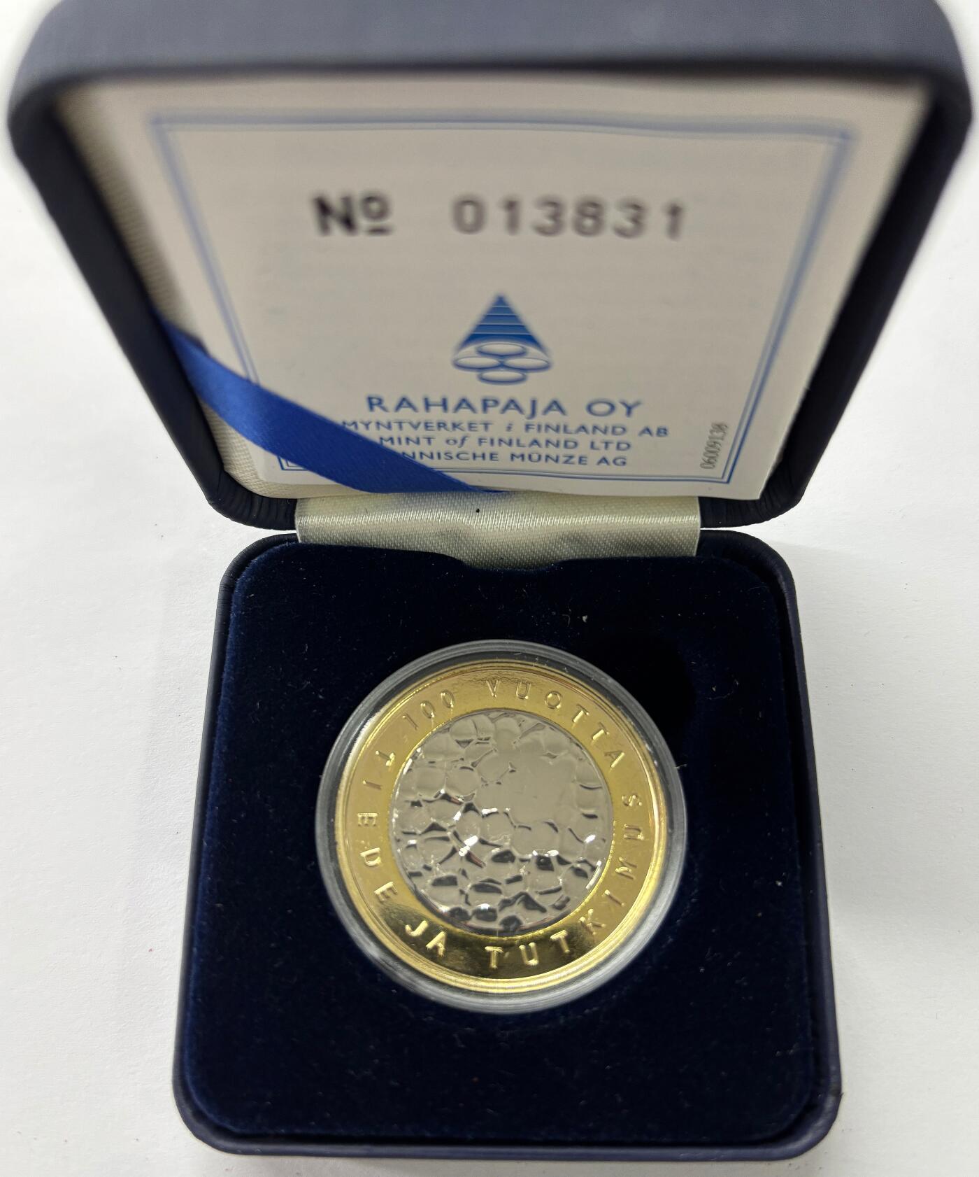 【雨安】【世界币章112-113期】周五/周六 两场连拍 2025-10-31 周五 19:30 保真 8秒倒数自动落锤 高效拍卖  [现代钱币] Finland 芬兰 5欧元 2008年 芬兰科学研究院100周年