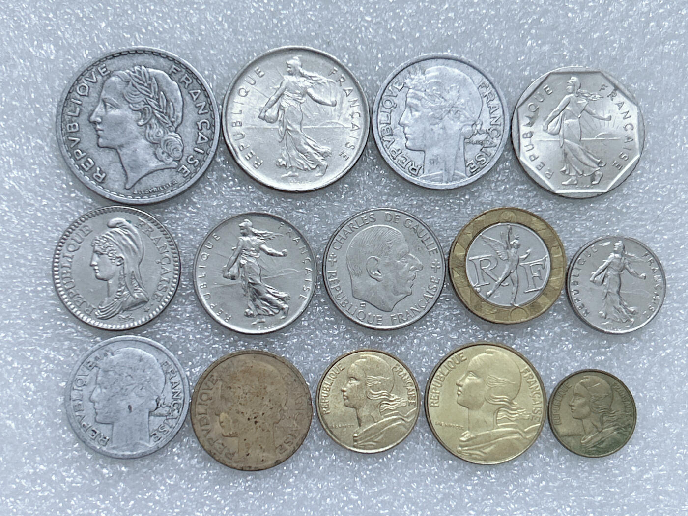 第一海外回流一元起拍收藏 散集专场  第260期 法国硬币14枚 无重复