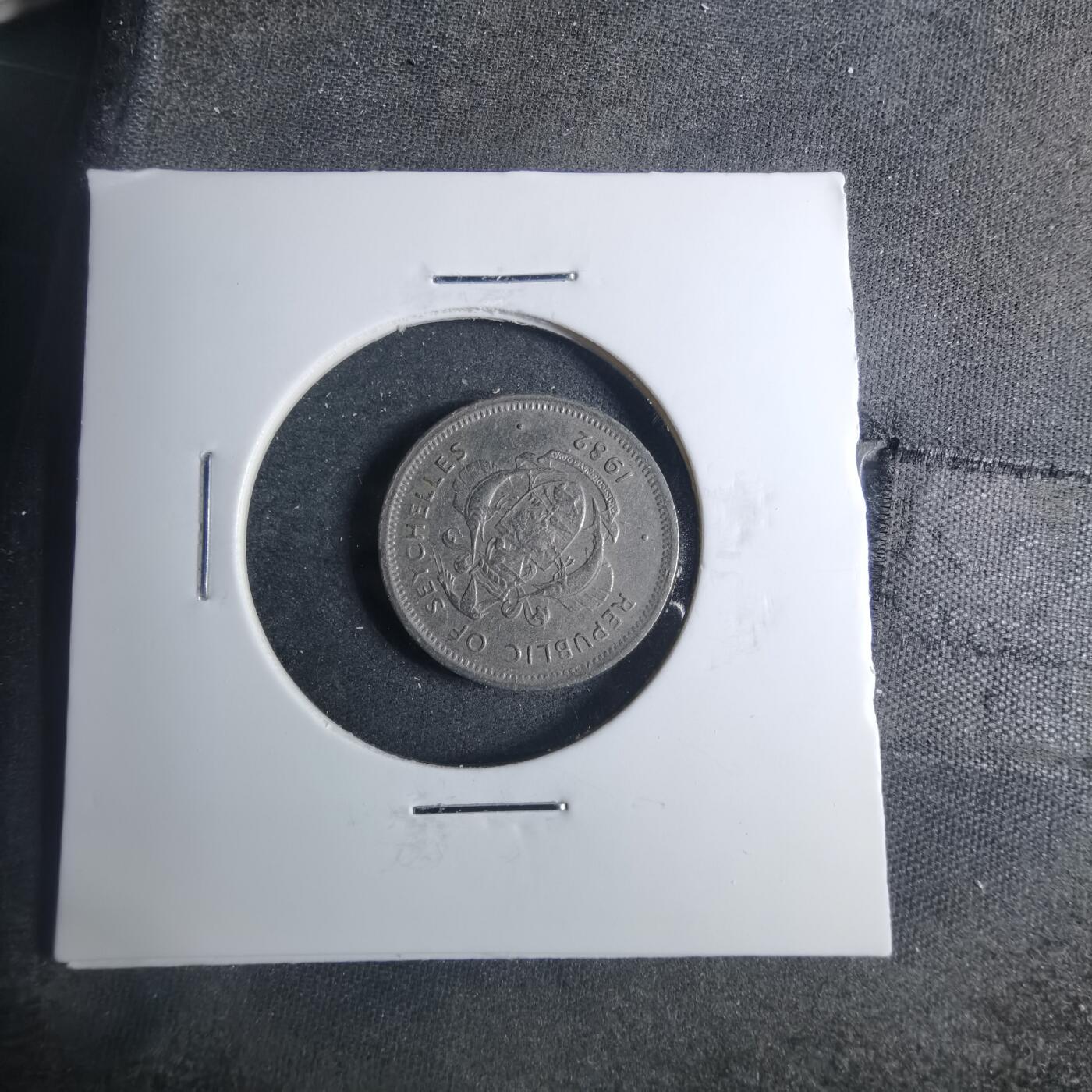 沼泽如烟--第885场 塞舌尔1982年25分