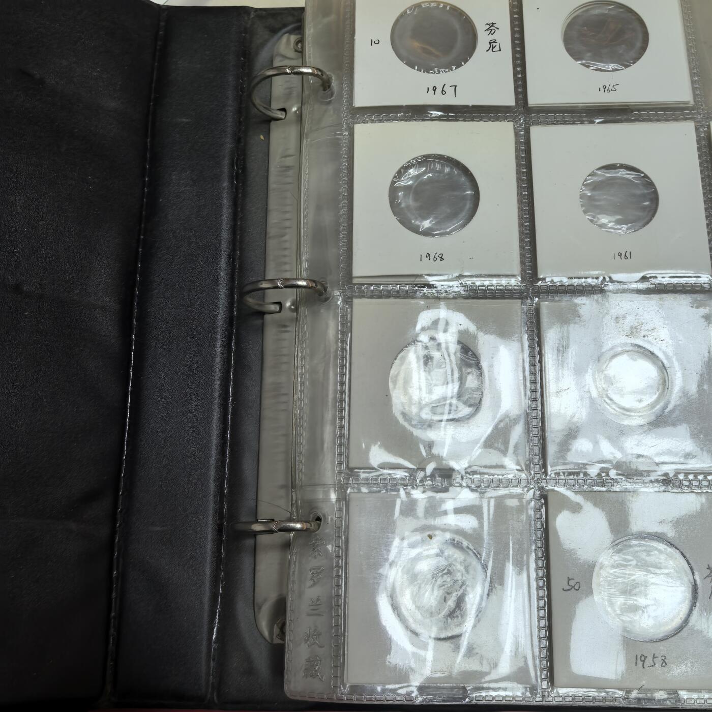 泡泡币外币第十八场可代拍15038385335微信 20页硬币册。