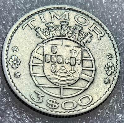 埃及、德属东非、匈牙利、葡萄牙、沙俄古银币古铜币，周五晚上九点倒数截拍，满百包邮，可寄存半年，喜欢朋友微信扫描二维码可直接参拍 - UNC品相东帝汶1958年3埃斯库多银币km14